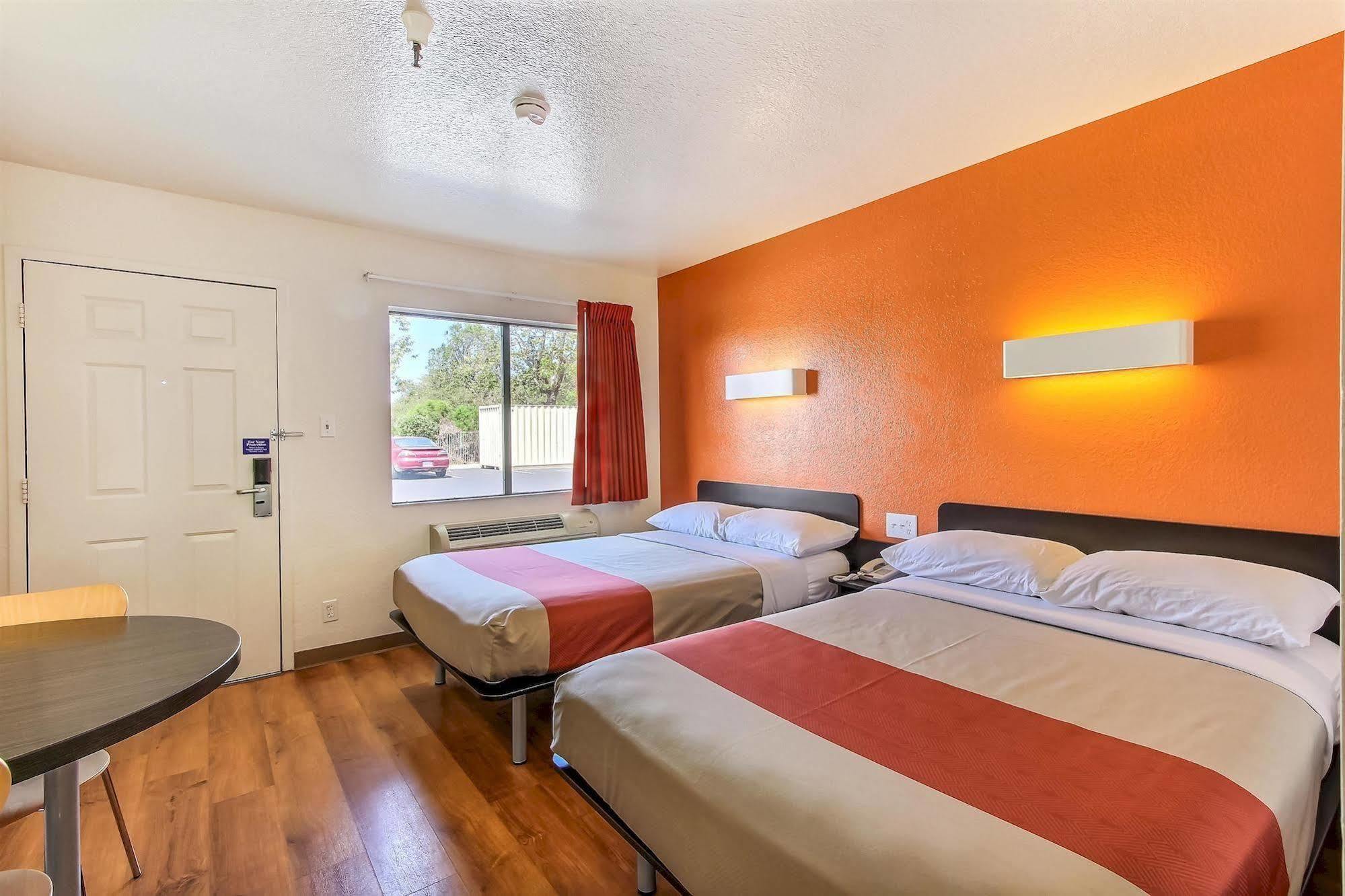 Motel 6-Watsonville, Ca - Monterey Area Bagian luar foto
