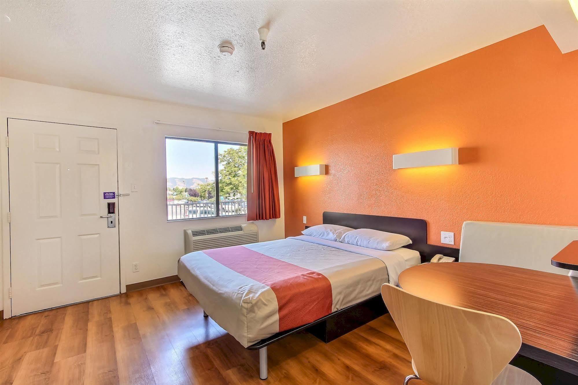 Motel 6-Watsonville, Ca - Monterey Area Bagian luar foto